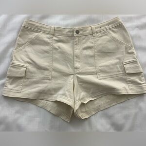 Hollister Women's Tan Cargo Shorts